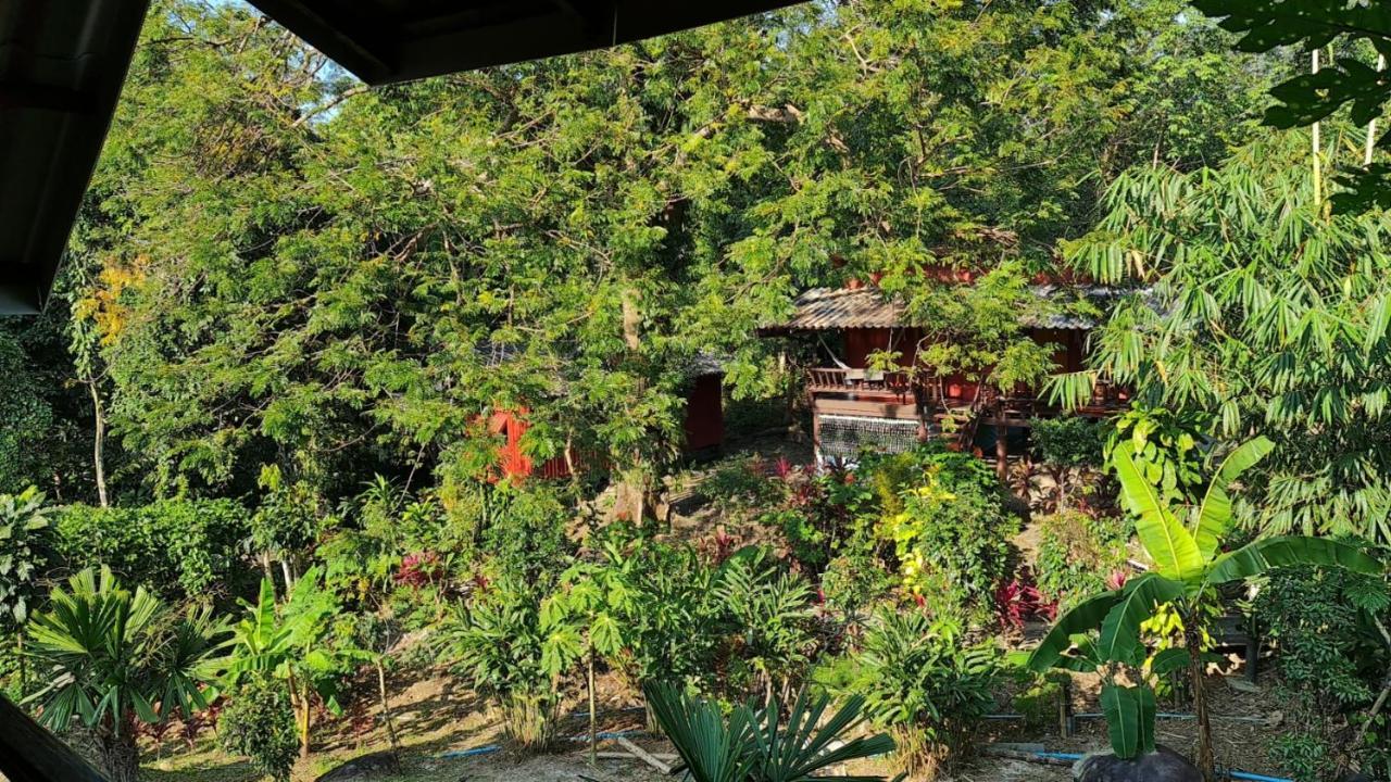 Отель Wooden Hut Koh Kood Ko Kut Экстерьер фото